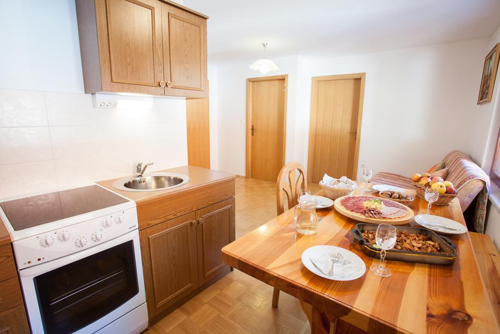 Apartments Lovec Cerkno Eksteriør billede